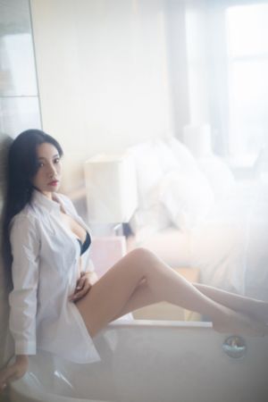 欧美丰满白嫩bbwbbw_720高清视频观看