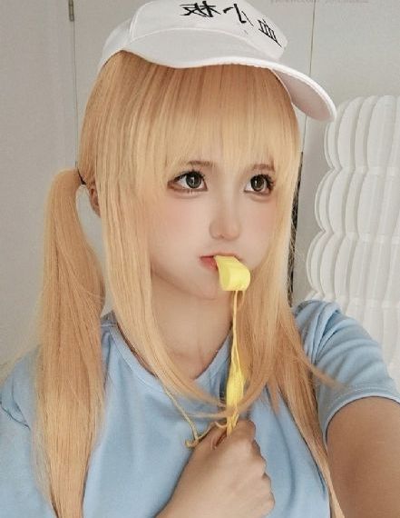 农村野外小树林妇女一级A片_超清免费播放